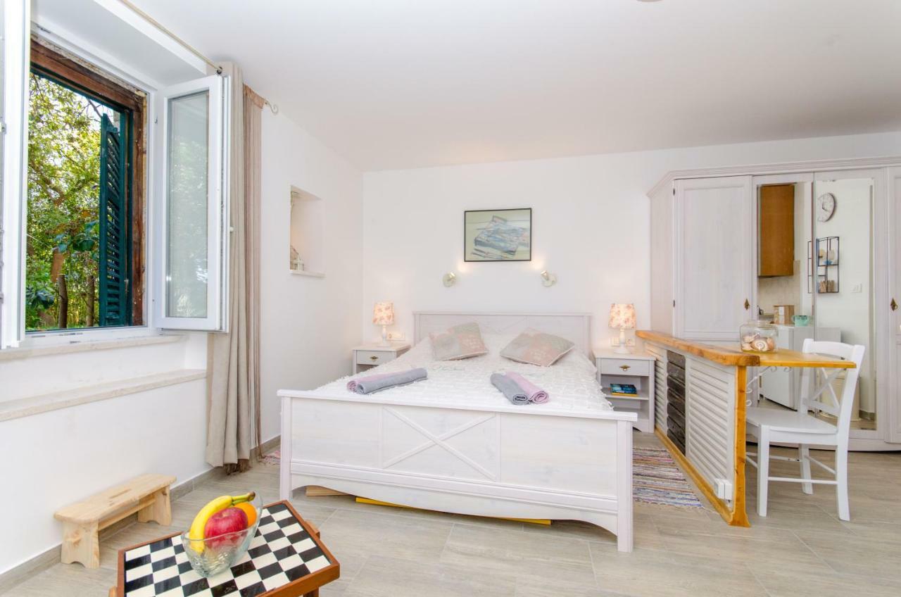 Apartment Hello Love Сплит Екстериор снимка