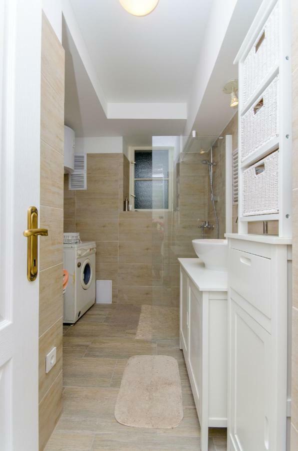 Apartment Hello Love Сплит Екстериор снимка